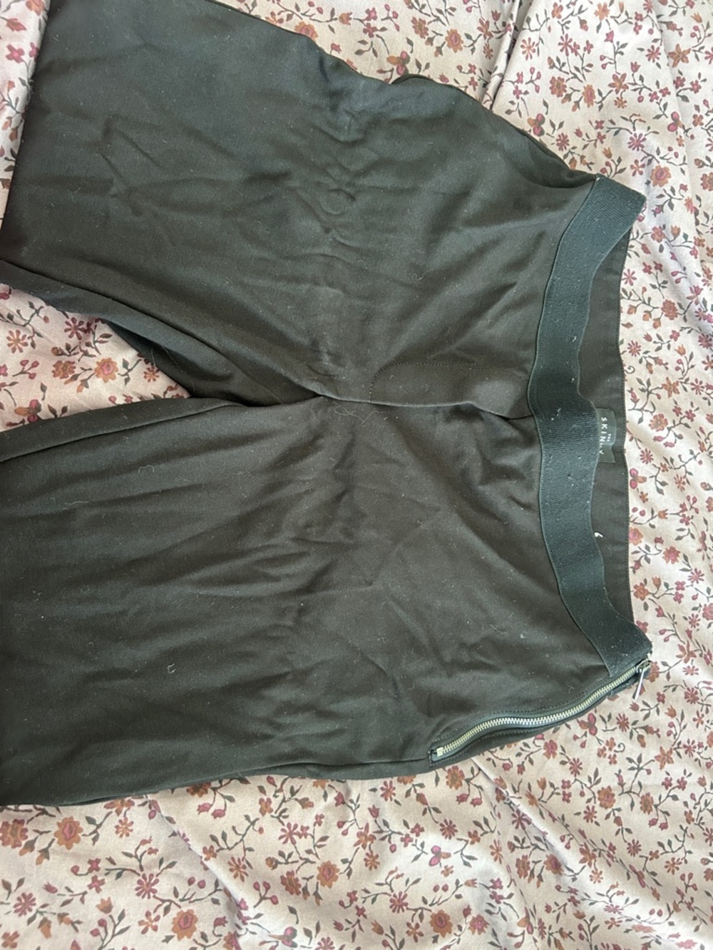 Women’s Professional Leggings — White House Black Market